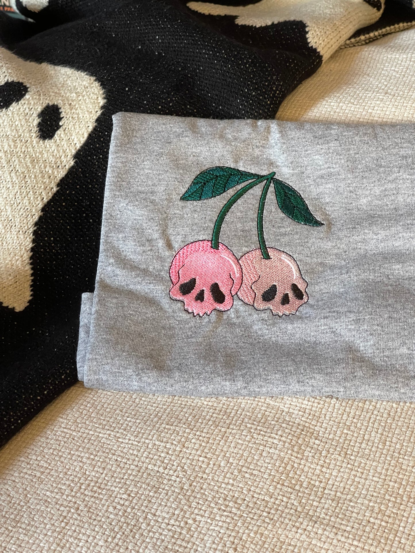 Cherry Skulls Tshirt/Sweatshirt