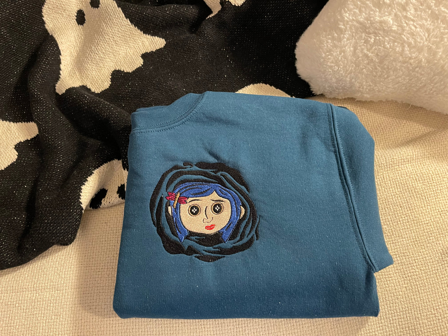 Buttoned Eyed Girl Tshirt/Sweatshirt