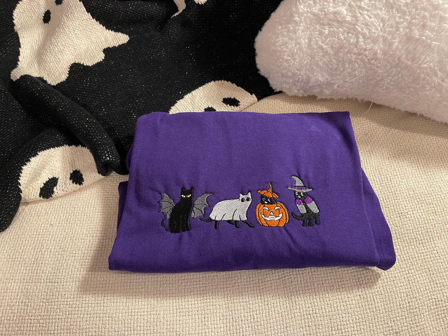 Cat Ghost Tshirt/Sweatshirt